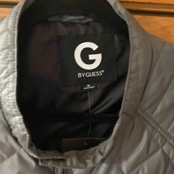 G by guess quilted jacket gray front zippered pockets size XL
